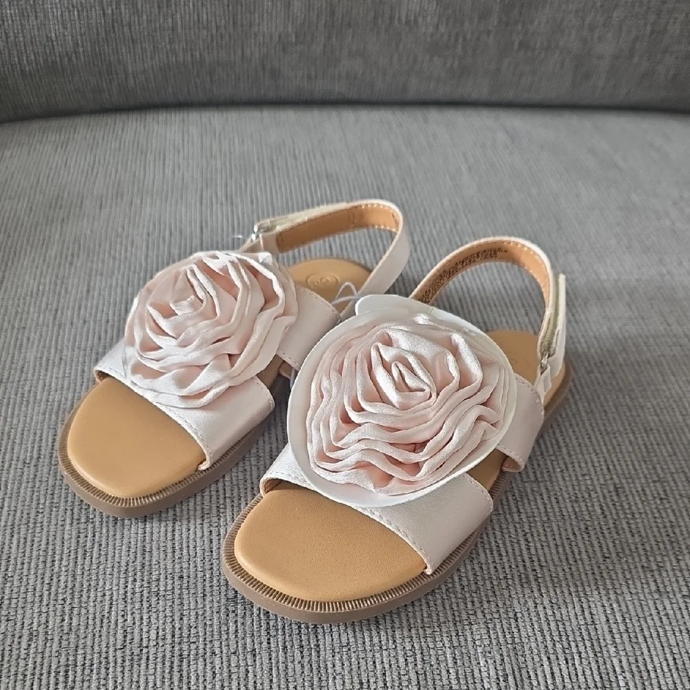 Cat & Jack Kids Sandals with Cream‎ Floral Accent, NWOT, Size 9.